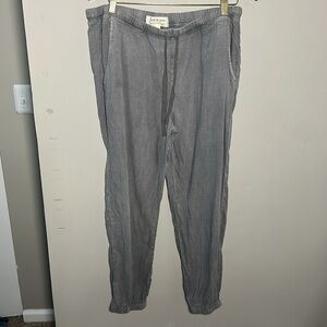 Cloth & Stone Charcoal gray thin joggers